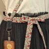 ceinture fait main tissu fleuri rouge et gris