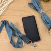 semble coordonné de cordon de téléphone et lacets en tissu vert à pois, accessoires artisanaux pour un style unique et personnalisé