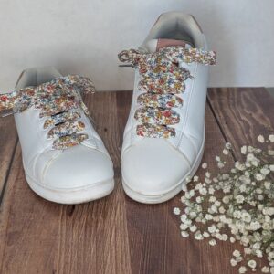 lacets fantaisie fleuris